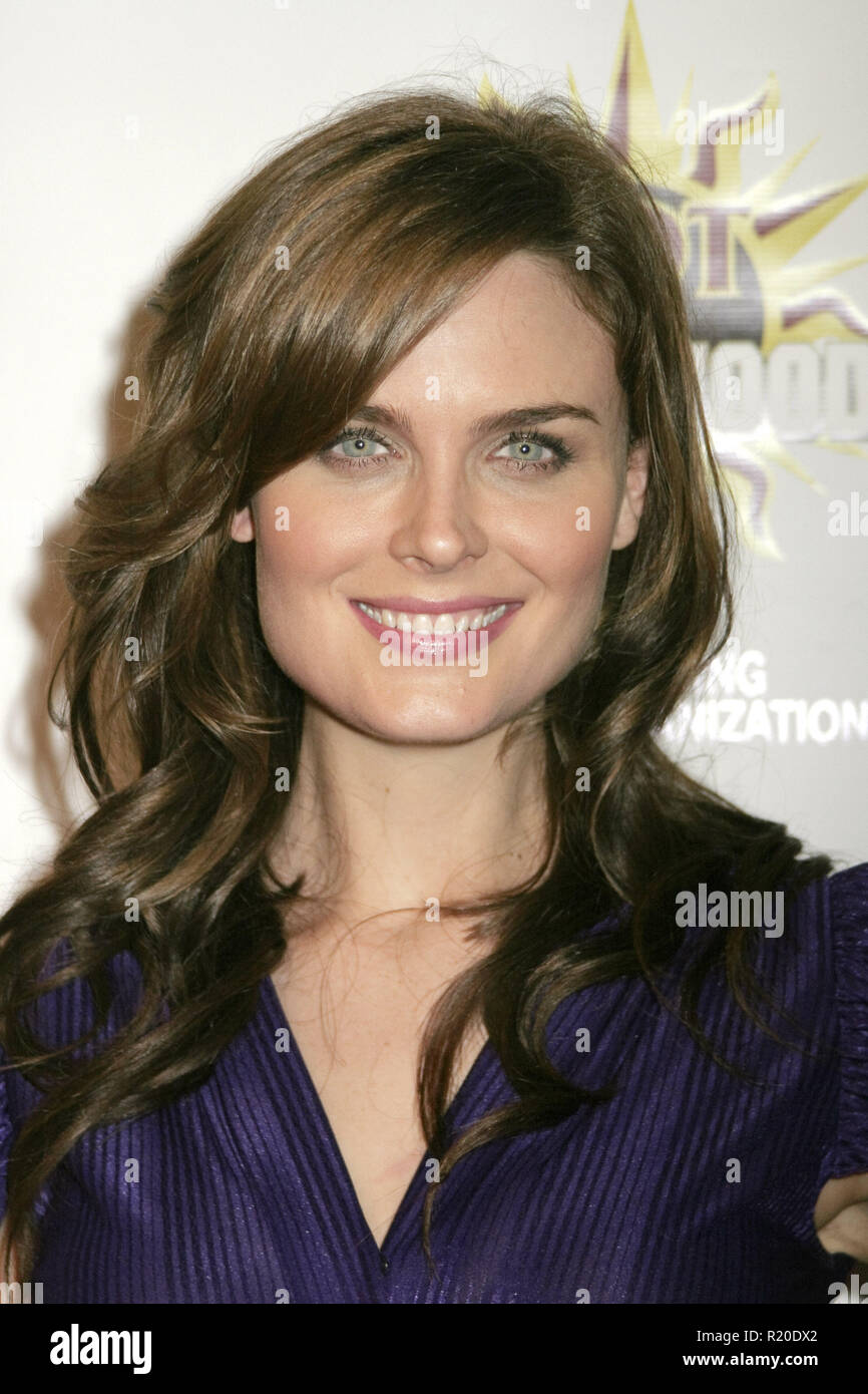 Emily Deschanel   08/16/08 '3rd Hot in Hollywood'  @ The Avalon, Hollywood Photo by Ima Kuroda/HNW / PictureLux  (August 16, 2008) Stock Photo