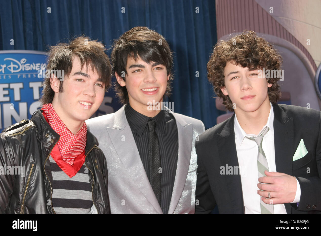 The Jonas Brothers 03/25/07 "Meet the Robinsons" premiere El Capitan