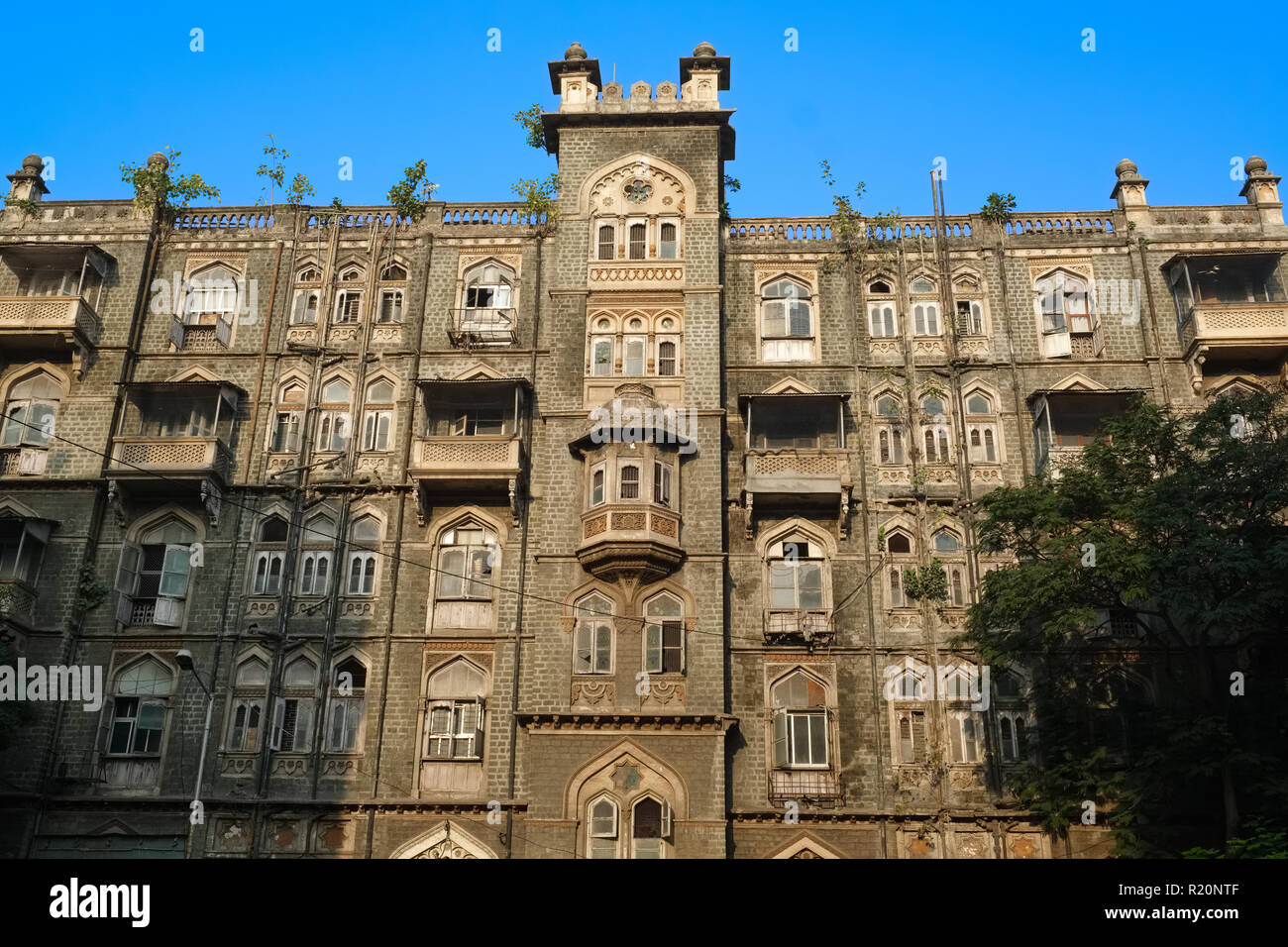 Old Colonial Building Mumbai Stock Photos & Old Colonial Building ...