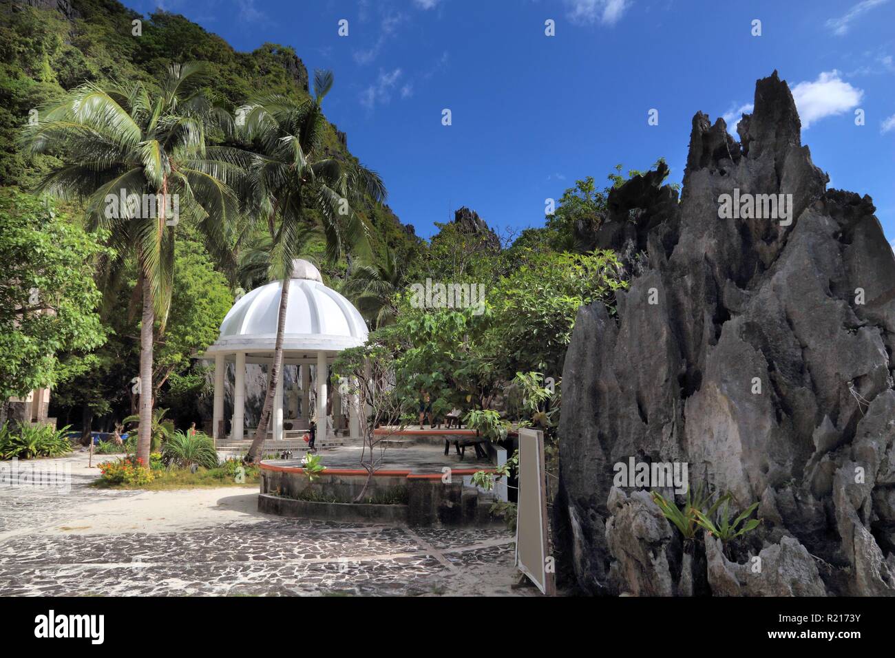 Philippines beach - Mantiloc Shrine on Palawan island hopping tour. Stock Photo