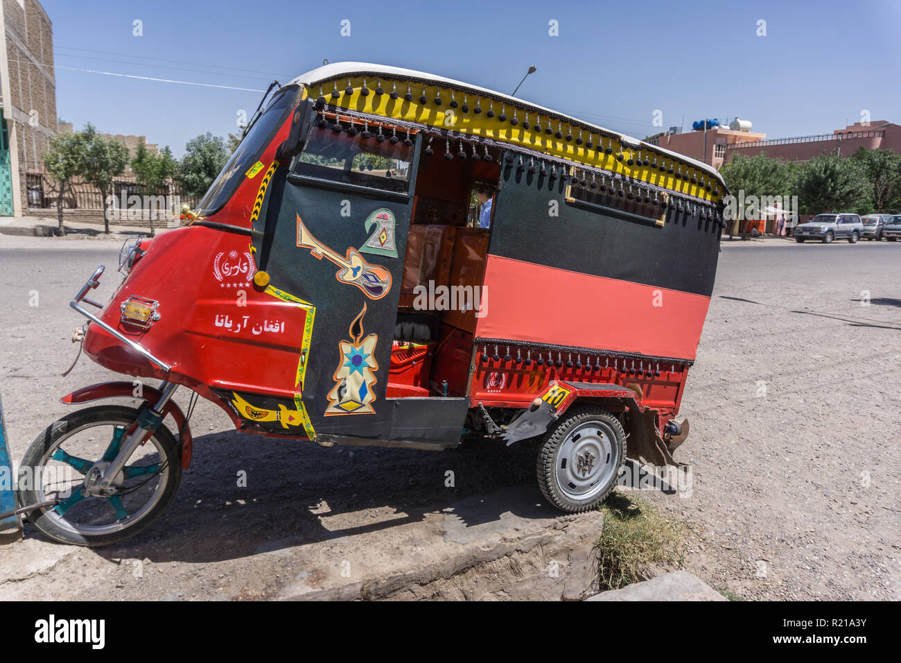 Kabul Street High Resolution Stock Photography and Images Alamy