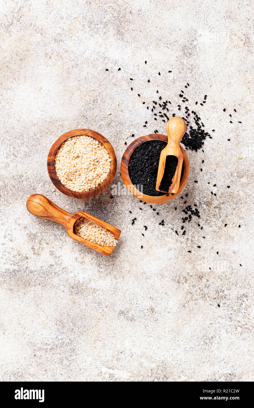 White and black sesame seeds Stock Photo - Alamy