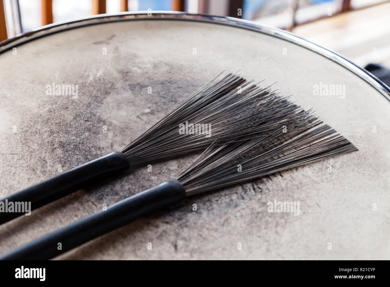 Snare drum brush hires stock photography and images Alamy