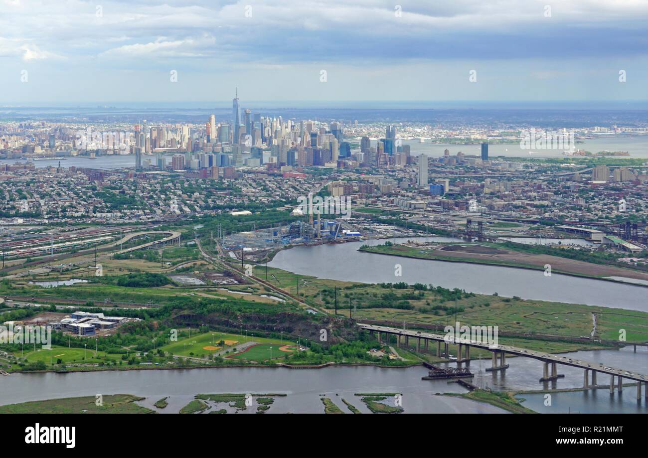 Aerial view of the Manhattan skyline in New York City seen from an ...