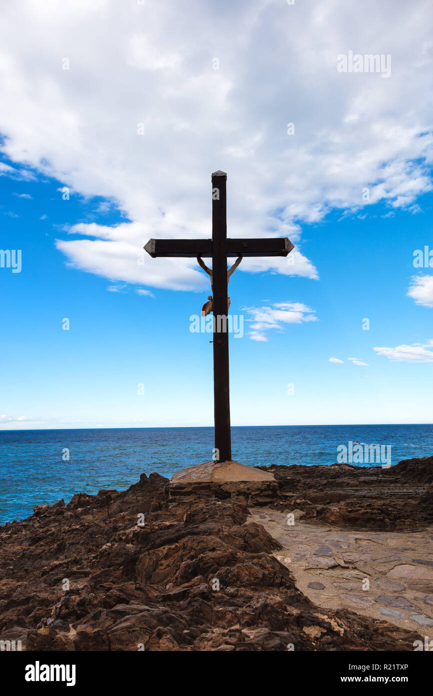 Christ cross by the sea Stock Photo - Alamy