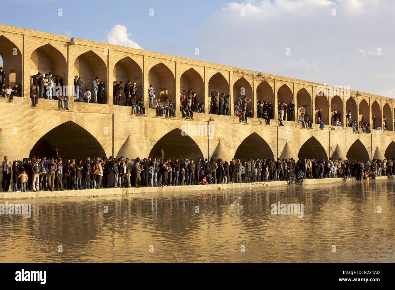 Iran: Isfahan 2011/11/07. People desperate for water, near the Allahverdi Khan Bridge (popularly known as Si-o-se-pol), across the Zayanderud river.<b Stock Photo