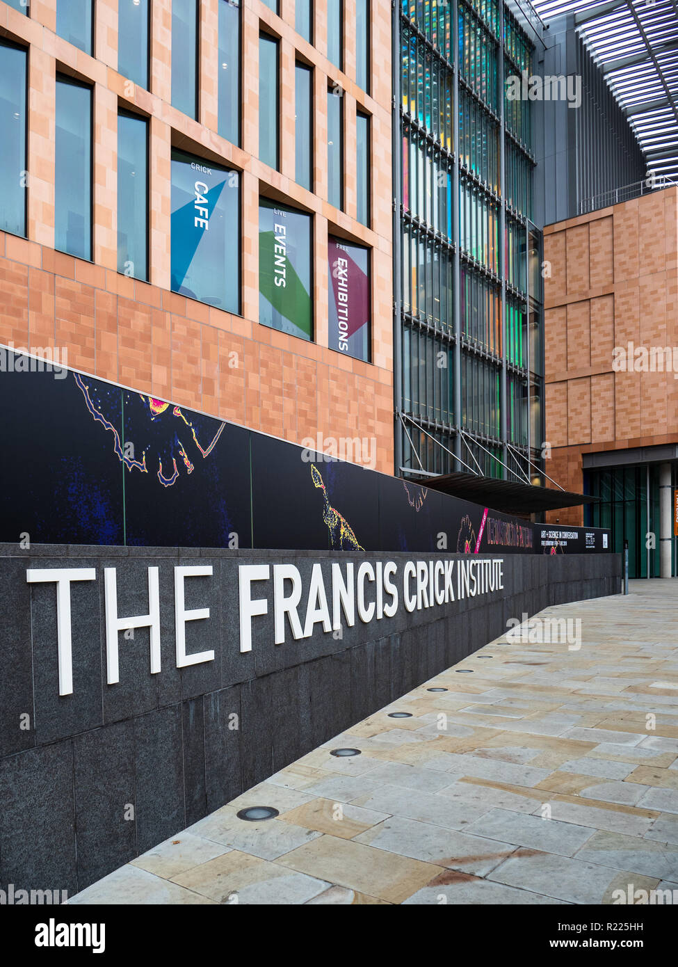 The Crick - Francis Crick Institute London  - a new biomedical research institute opened in August 2016.  Architects: HOK and PLP Stock Photo