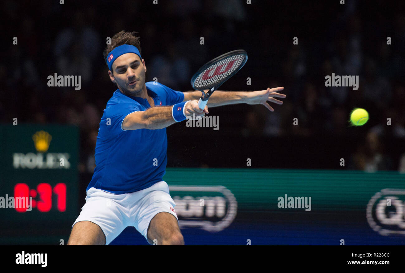 Roger federer forehand hi-res stock photography and images - Alamy