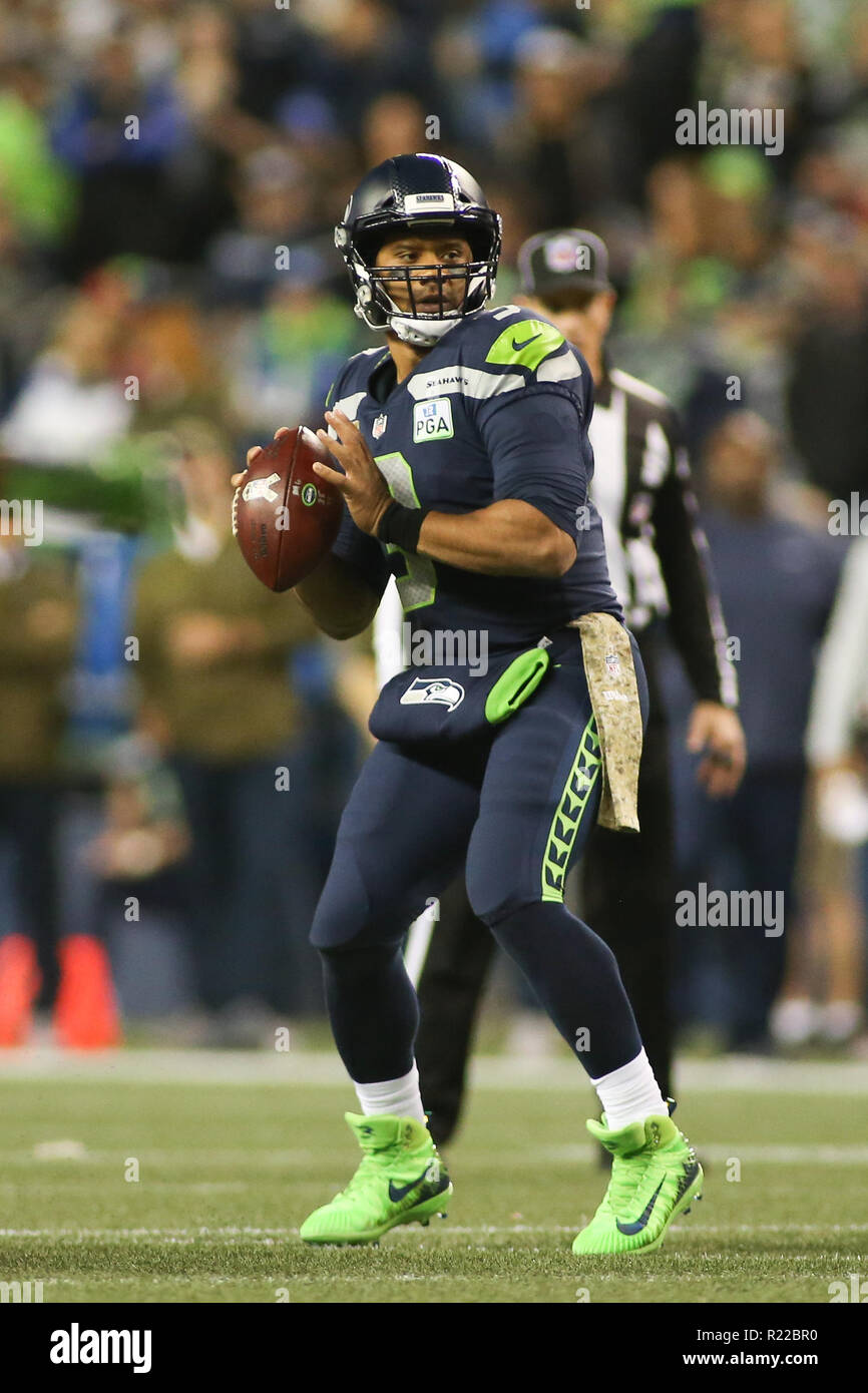 Seattle, WA, USA. 15th Nov, 2018. Seattle Seahawks quarterback Russell Wilson (3) in the pocket during a game between the Green Bay Packers and Seattle Seahawks at CenturyLink Field in Seattle, WA. Sean Brown/CSM/Alamy Live News Stock Photo