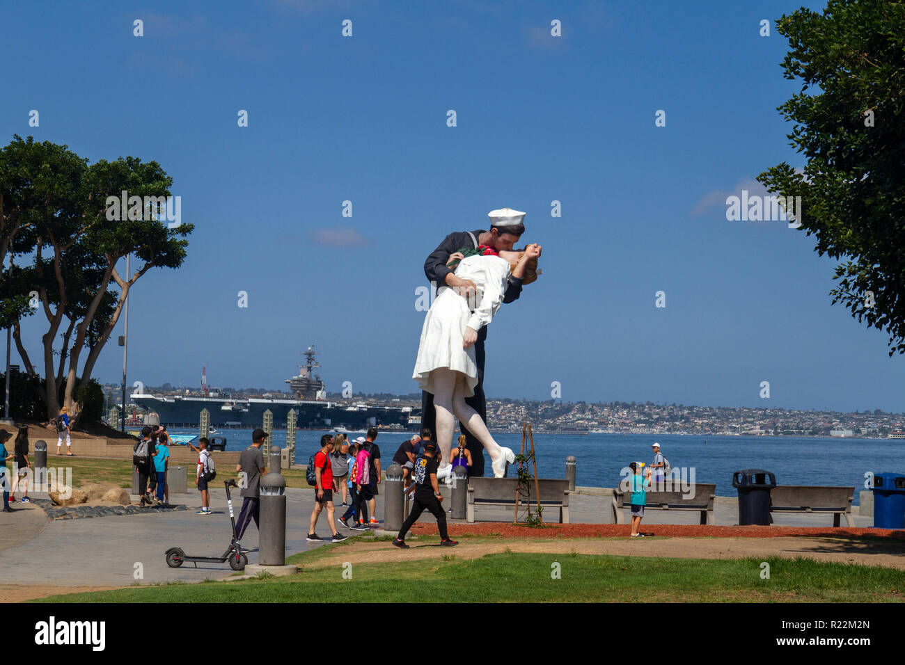 The "Unconditional Surrender" sculpture by Seward Johnson, San Diego
