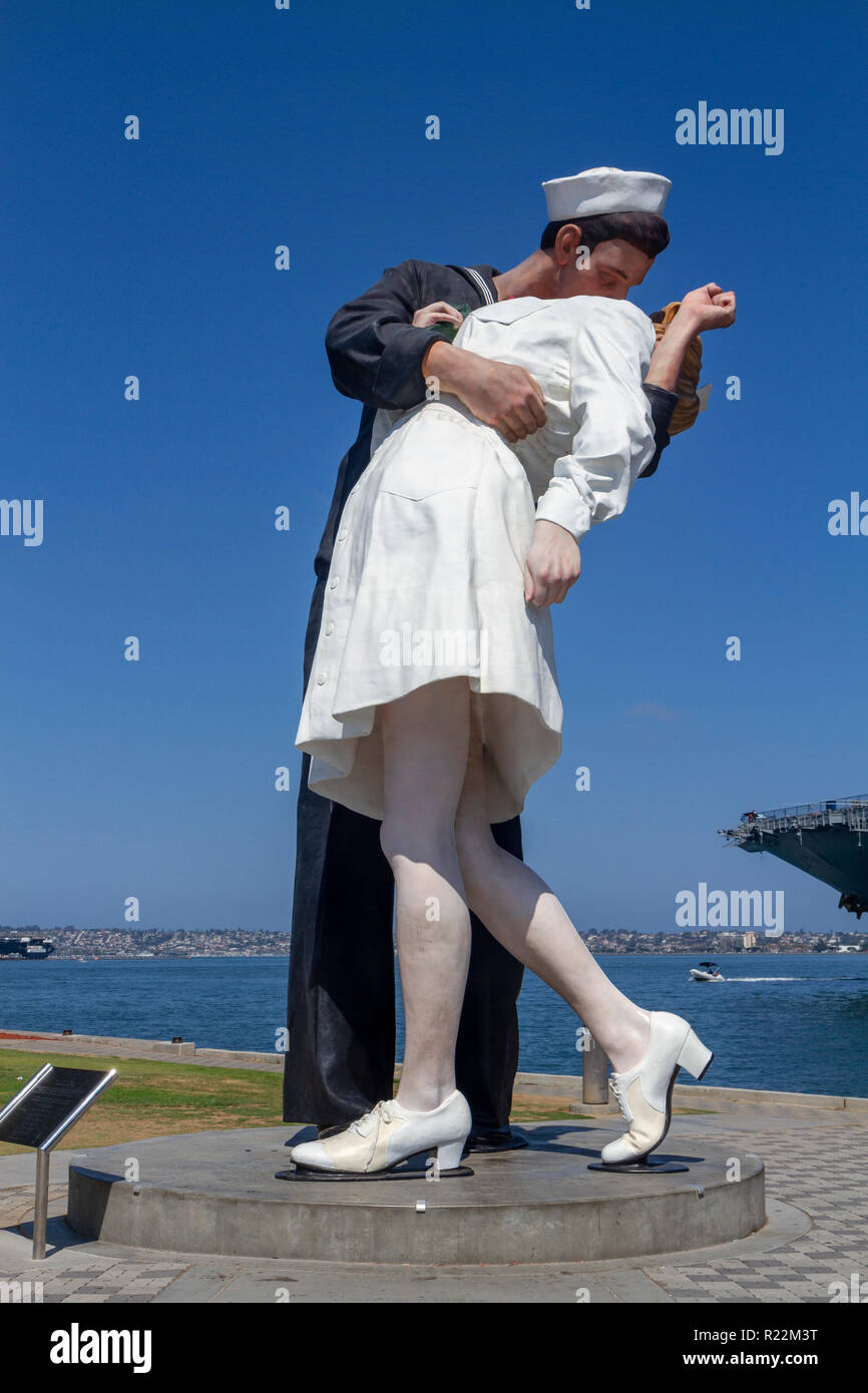 The "Unconditional Surrender" sculpture by Seward Johnson, San Diego