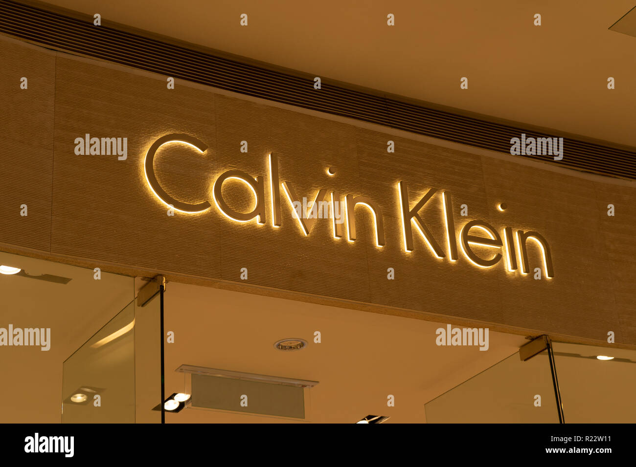 pavilion calvin klein