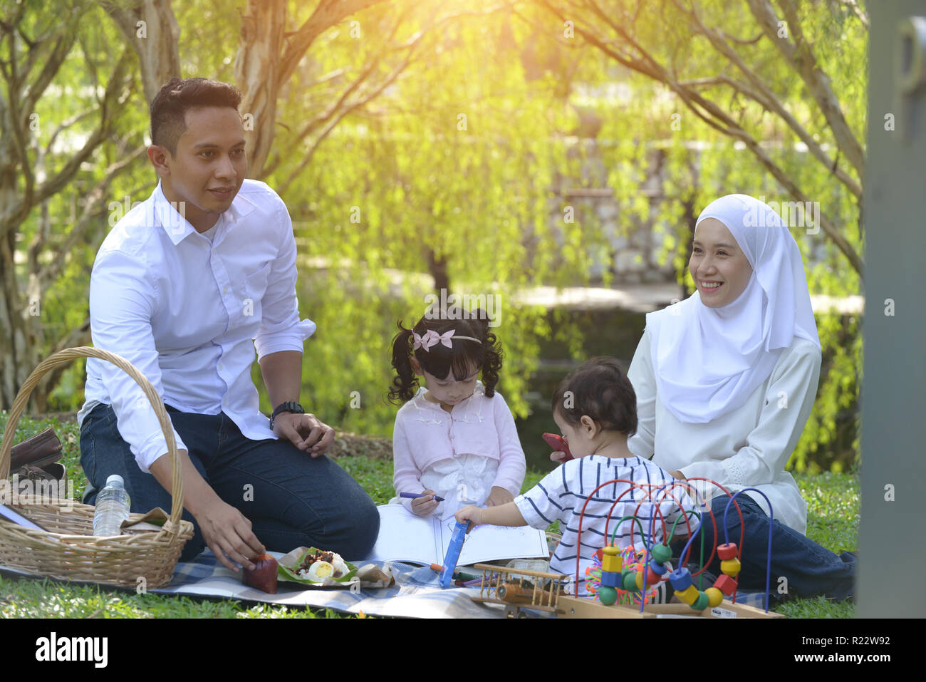 Asian family picnic fruit hi-res stock photography and images - Alamy