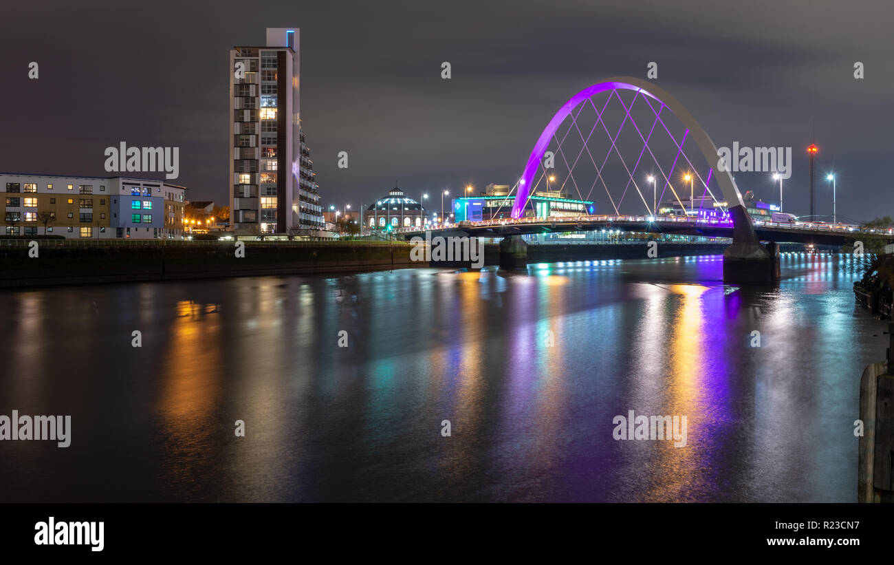 Glasgow, Scotland, UK - November 6, 2018: The Clyde Arc Bridge is lit up at night in Finnieston on the River Clyde in Glasgow. Stock Photo