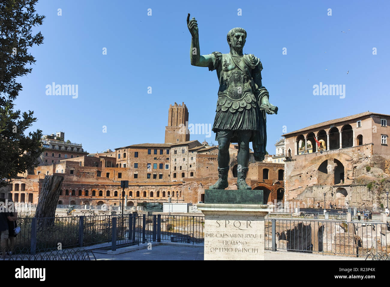 Janz Anton-Iago on X: Found the Maforio statue from La Grande Bellezza.  #rome #rome #inthemoodforrome #visitrome #italy #thegreatbeauty   / X