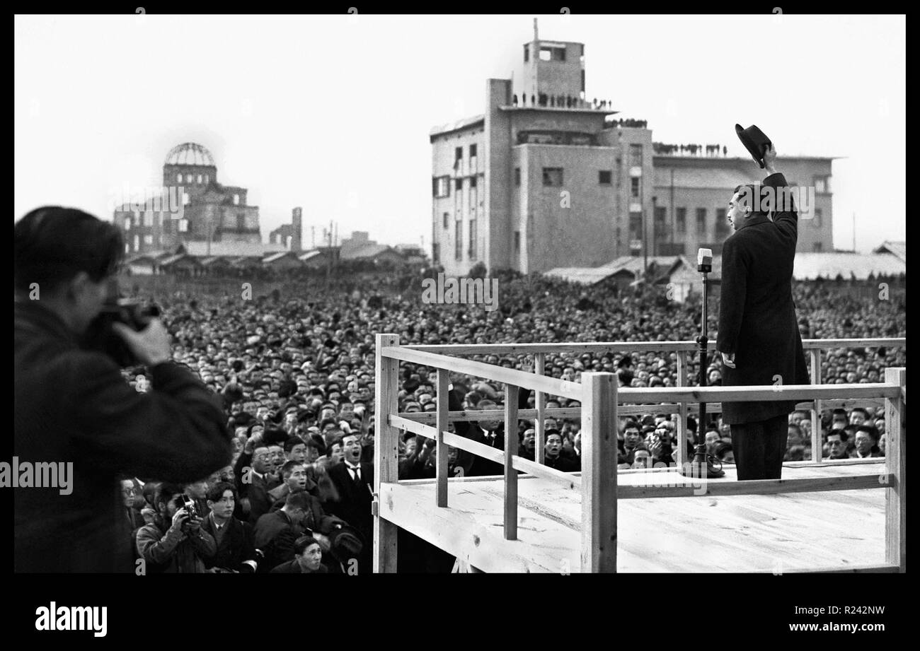 Hiroshima, Japan. Post war visit by the Japanese Emperor Hirohito 1947 Stock Photo