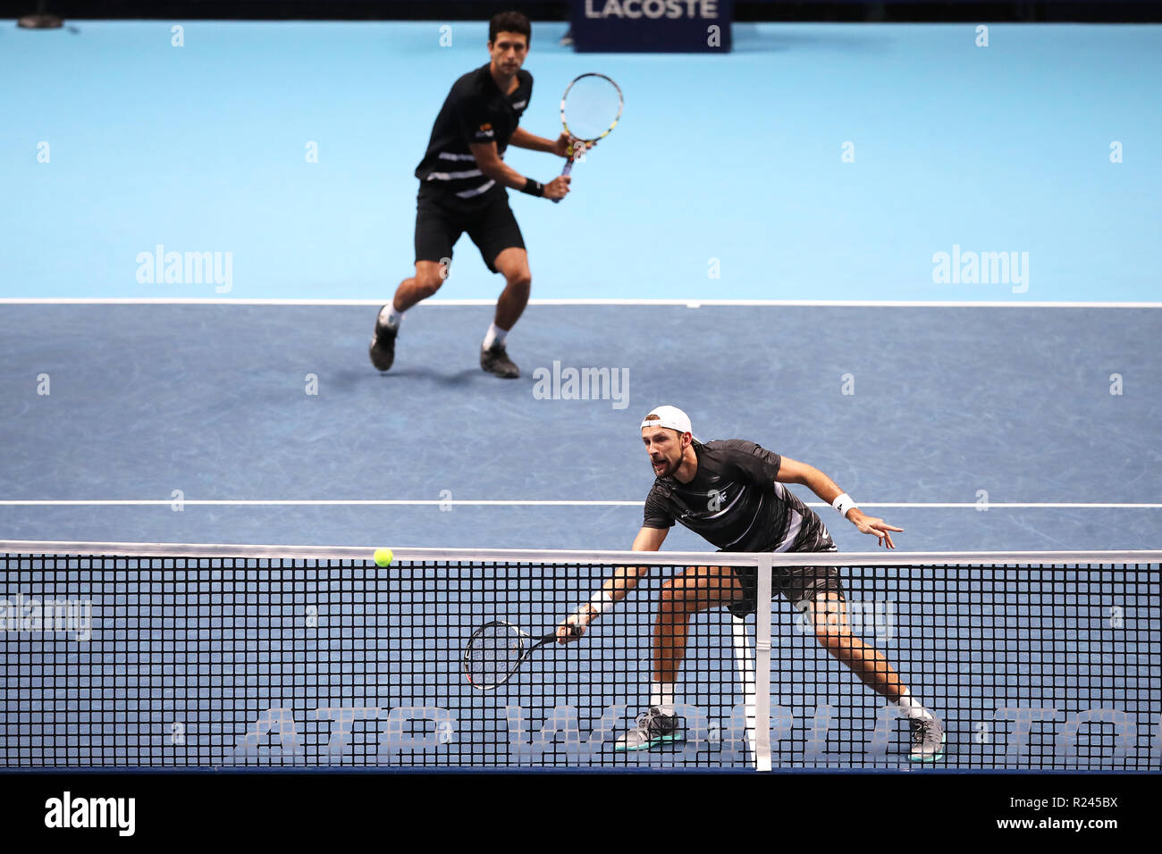 Lukasz Kubot and Marcelo Melo during the Doubles match during day six of the Nitto ATP Finals at The O2 Arena, London. PRESS ASSOCIATION Photo. Picture date: Friday November 16, 2018. See PA story TENNIS London. Photo credit should read: John Walton/PA Wire. . Stock Photo