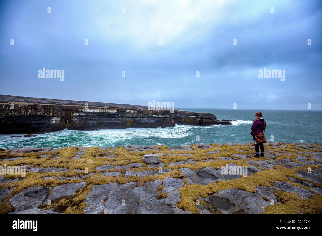 Ancient fort aran islands hi-res stock photography and images - Alamy