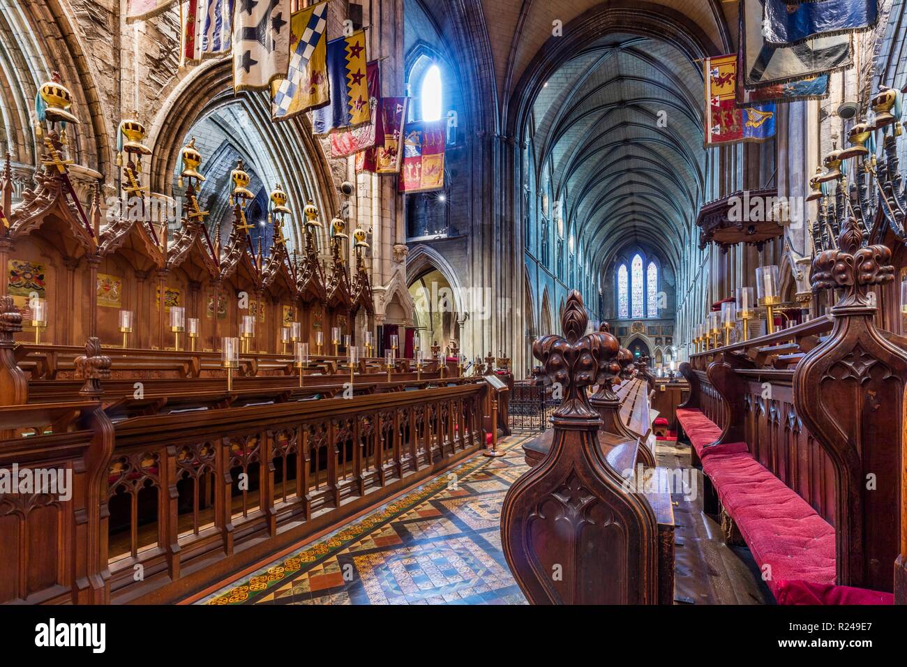 St patrick cathedral interior dublin hi-res stock photography and ...