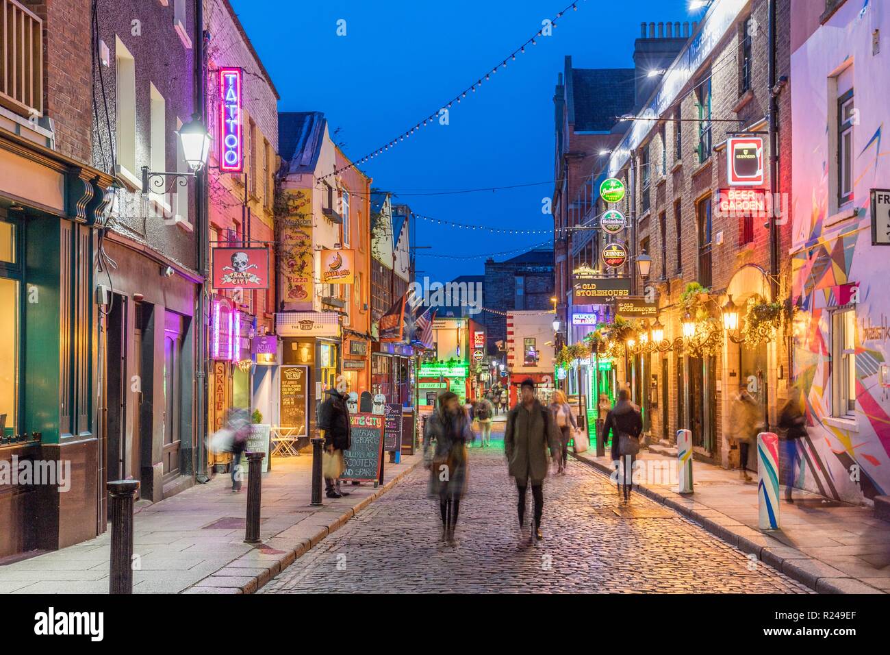 Crown alley temple bar hires stock photography and images Alamy