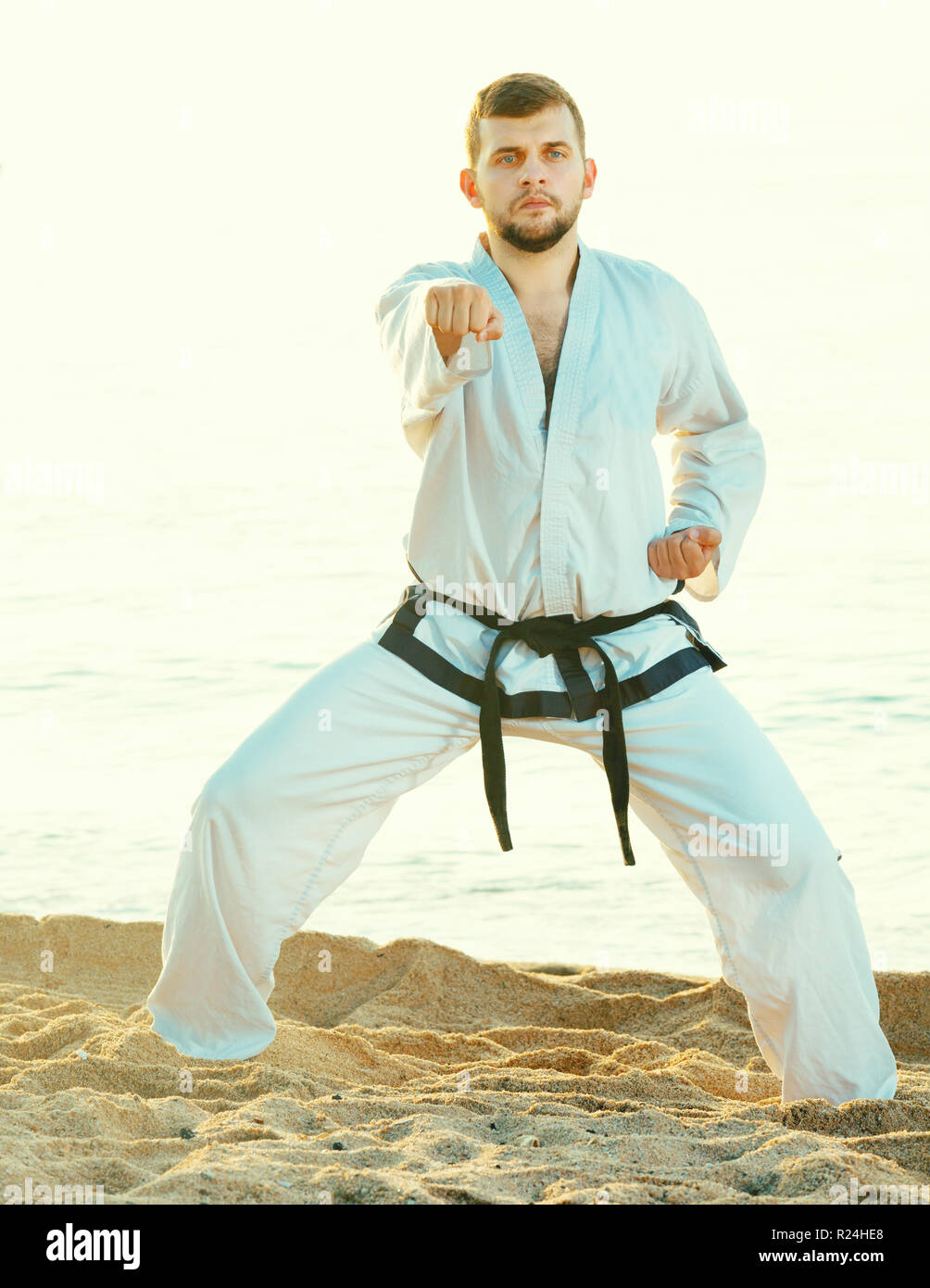 Man jumping sky taekwondo hi-res stock photography and images - Alamy