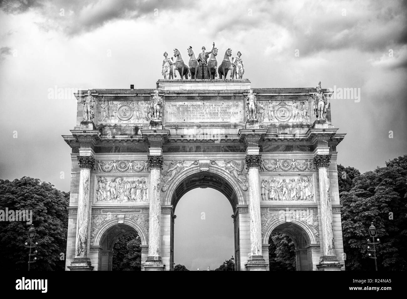 Trees arc de triomphe arch architectural architecture Black and White ...
