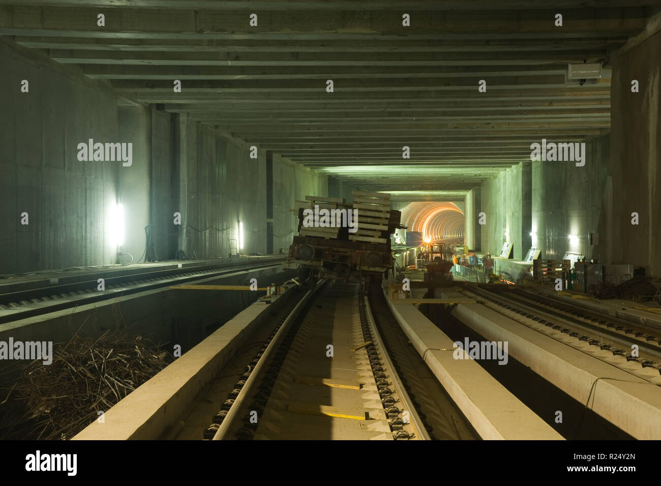 Page 2 Railway Tunnel Construction High Resolution Stock Photography And Images Alamy