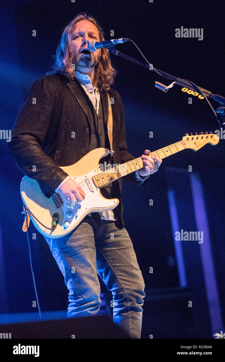 The magpie salute hires stock photography and images Alamy