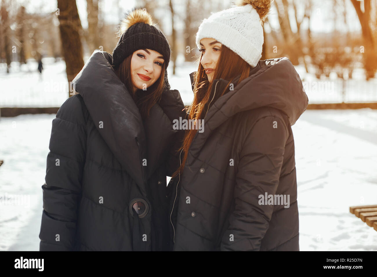 Two Young Beautiful European Girls Hi-res Stock Photography And Images 