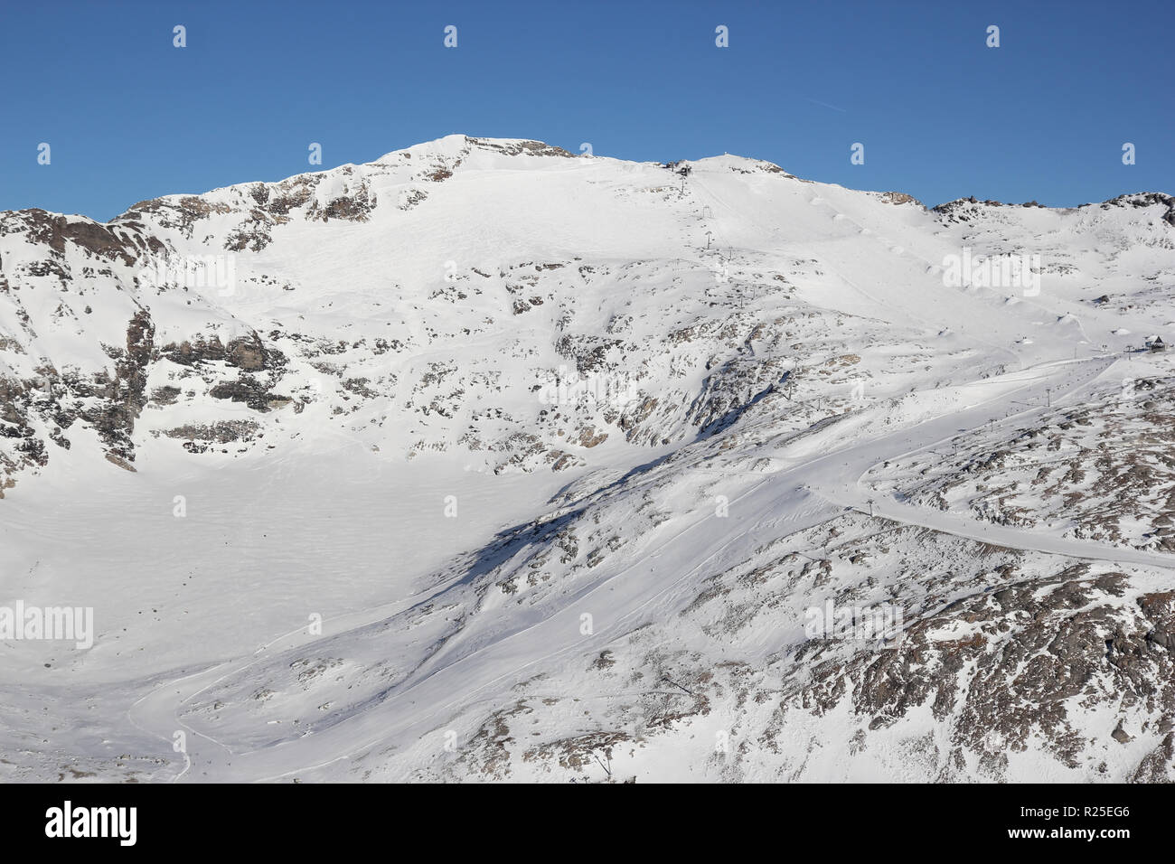 Schareck and Baumbach Spitze mountains in winter, Goldberg mountains, Carinthia, Alpe Adria Trail, Austria, central Europe Stock Photo