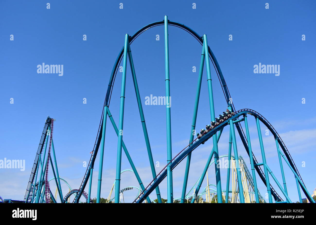 Bush gardens in theme park hi-res stock photography and images - Alamy