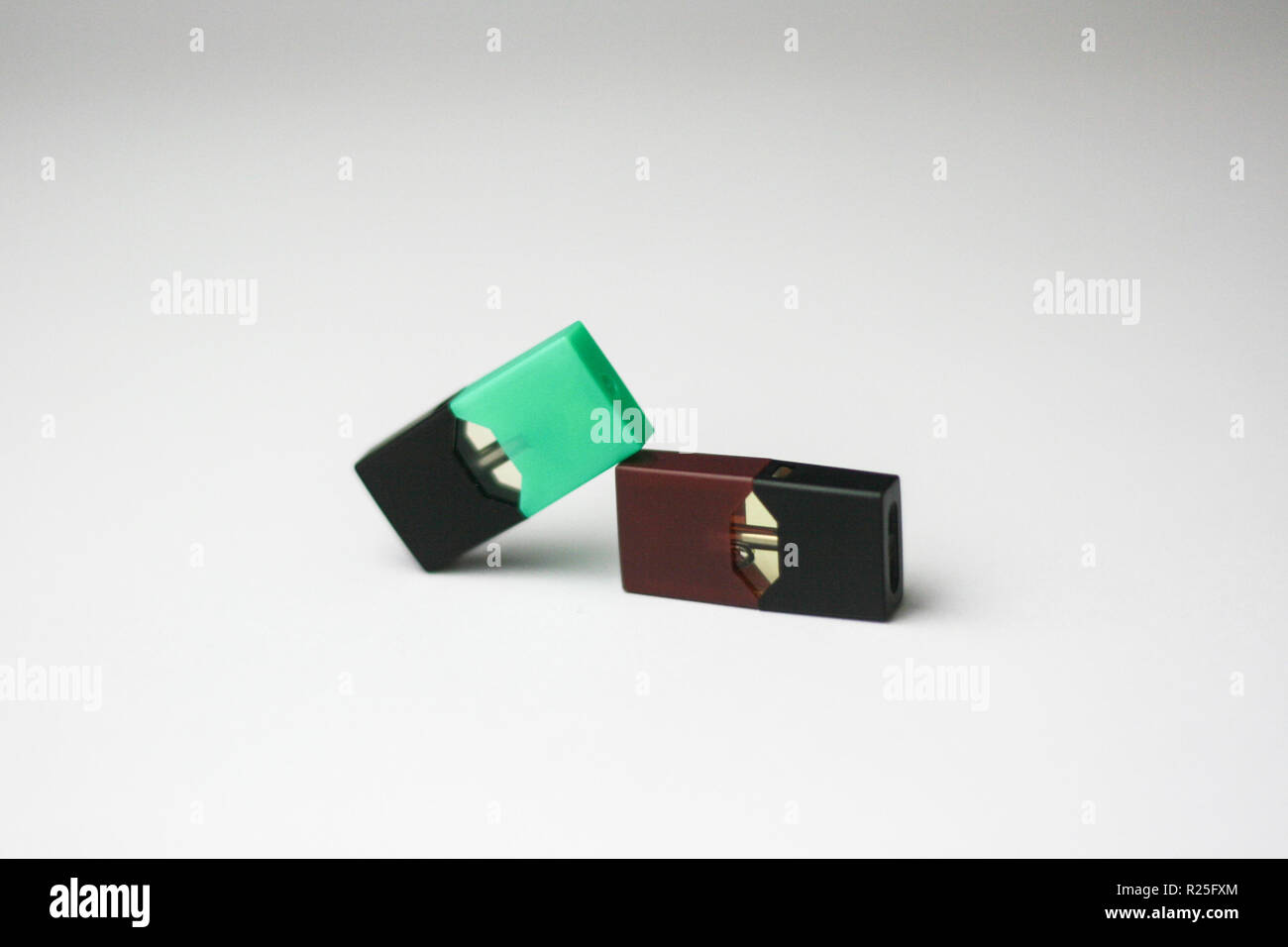 JUUL ECigarette and Flavor Pods on white background Stock Photo Alamy