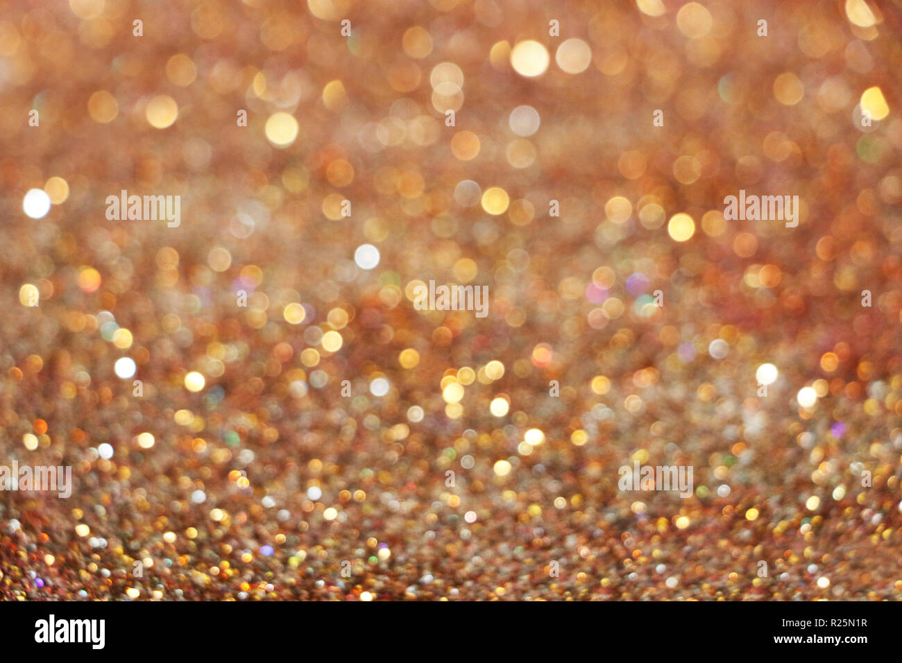 Golden bokeh background hi-res stock photography and images - Alamy