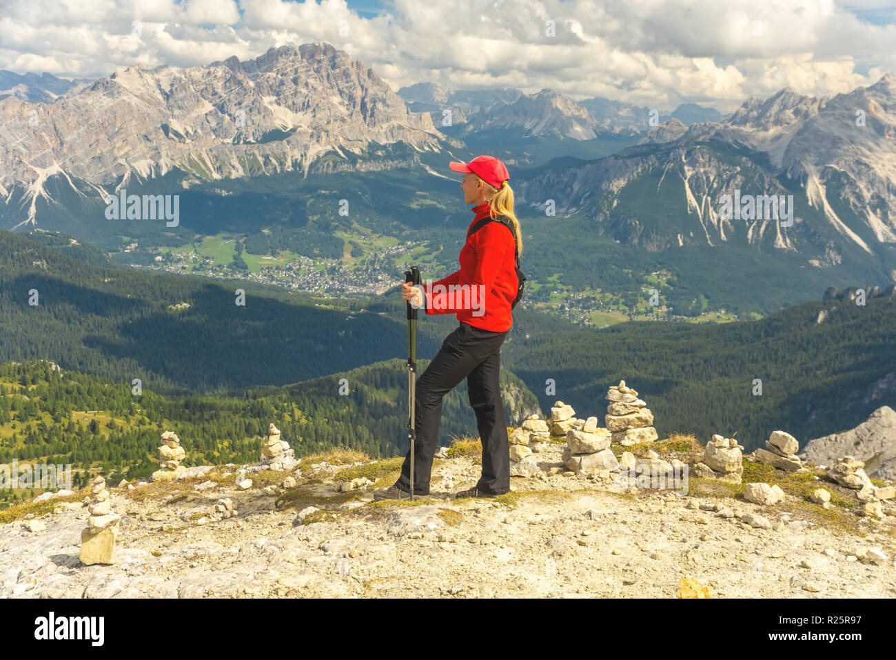Young woman on top mountain hi-res stock photography and images - Alamy