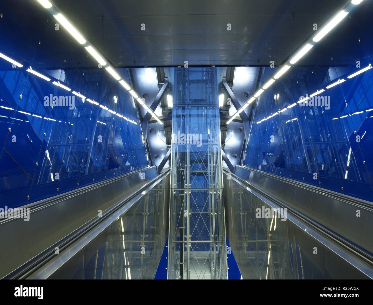 Bio center hi-res stock photography and images - Alamy