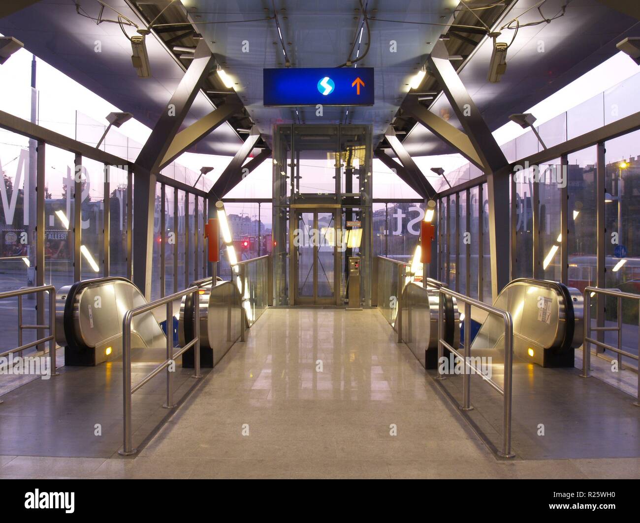 Bio center hi-res stock photography and images - Alamy