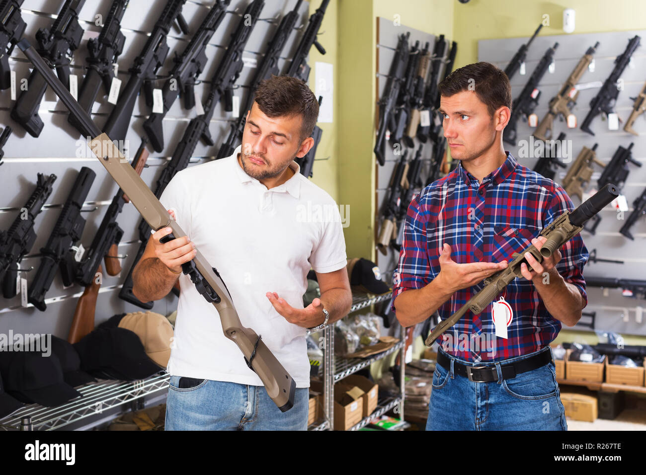 Portrait two marines military hi-res stock photography and images - Alamy