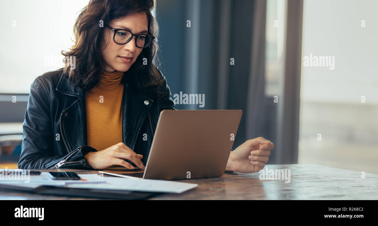 Mature asian woman laptop hi-res stock photography and images - Alamy
