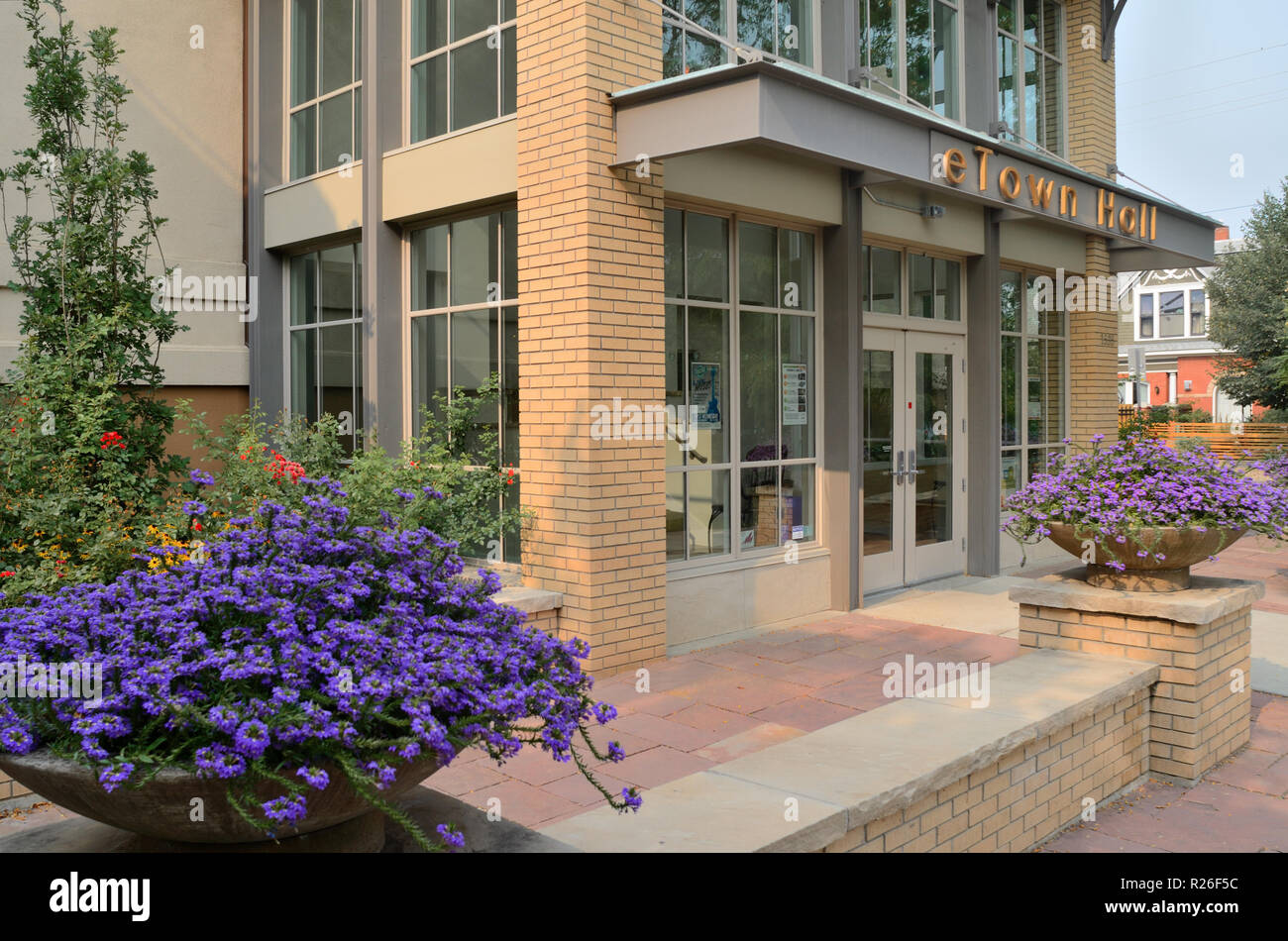 Broadcast programming hires stock photography and images Alamy