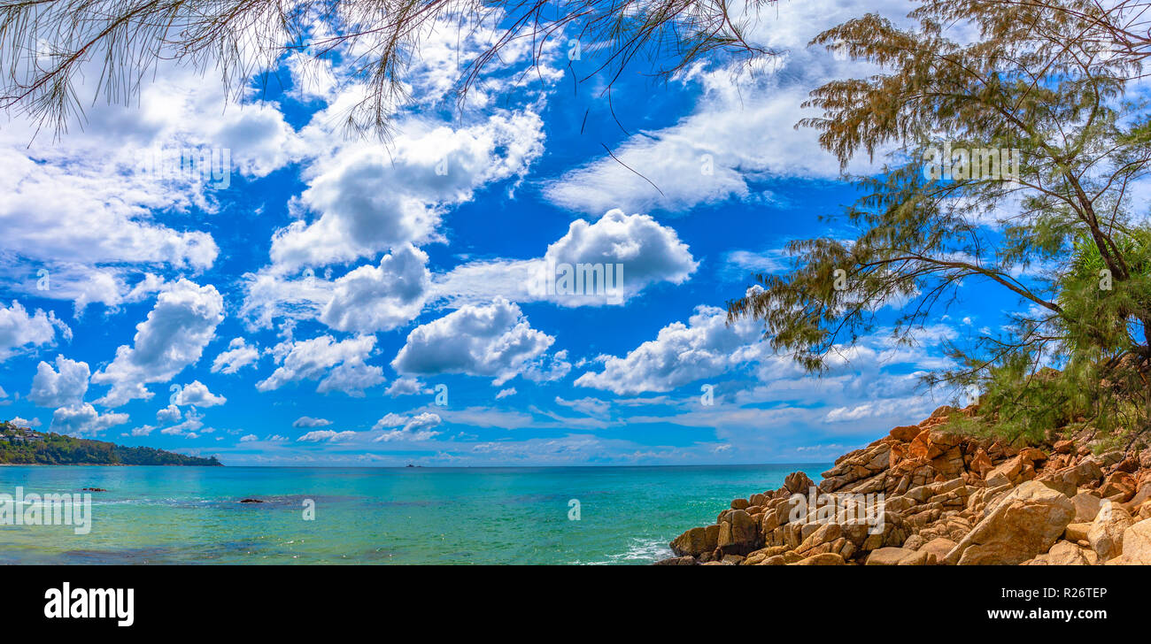white cloud in blue sky above the ocean Stock Photo - Alamy