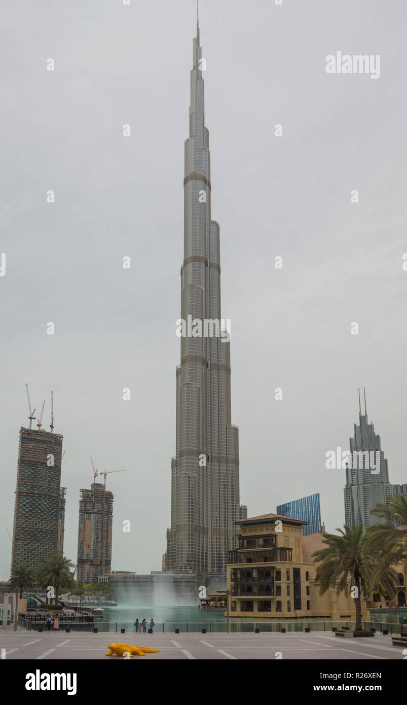 Burj khalifa tallest building in the world hires stock photography and