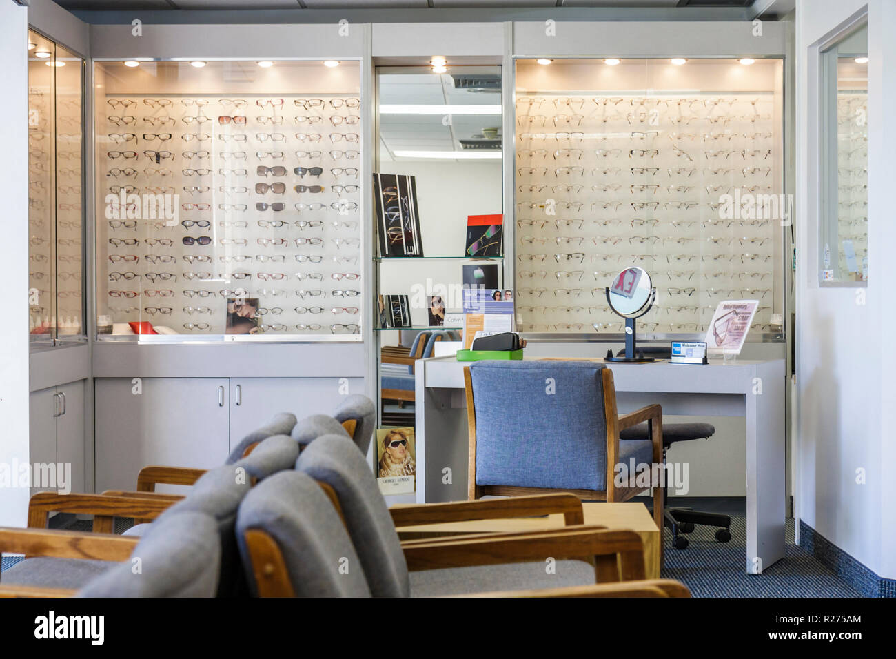 Miami Beach Florida,Mount Mt. Sinai Medical Center,centre,optometrist