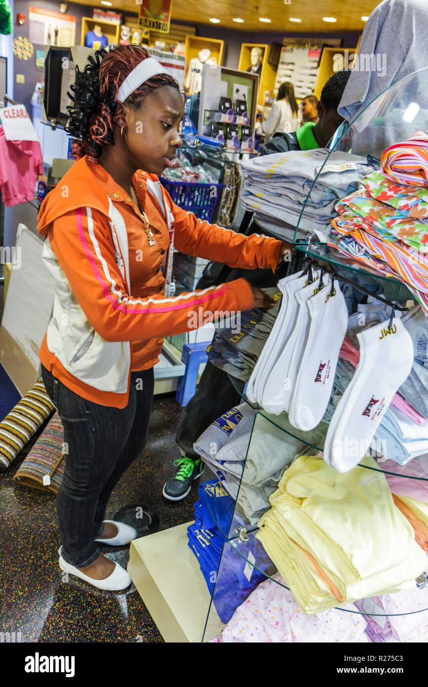 Culinary Arts Student High Resolution Stock Photography and Images - Alamy