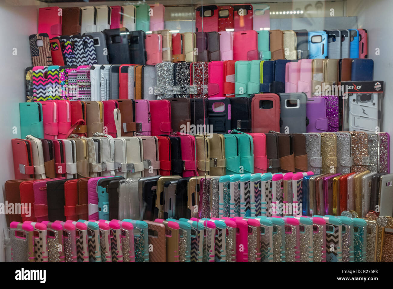 Display of cell phone cases hi-res stock photography and images - Alamy