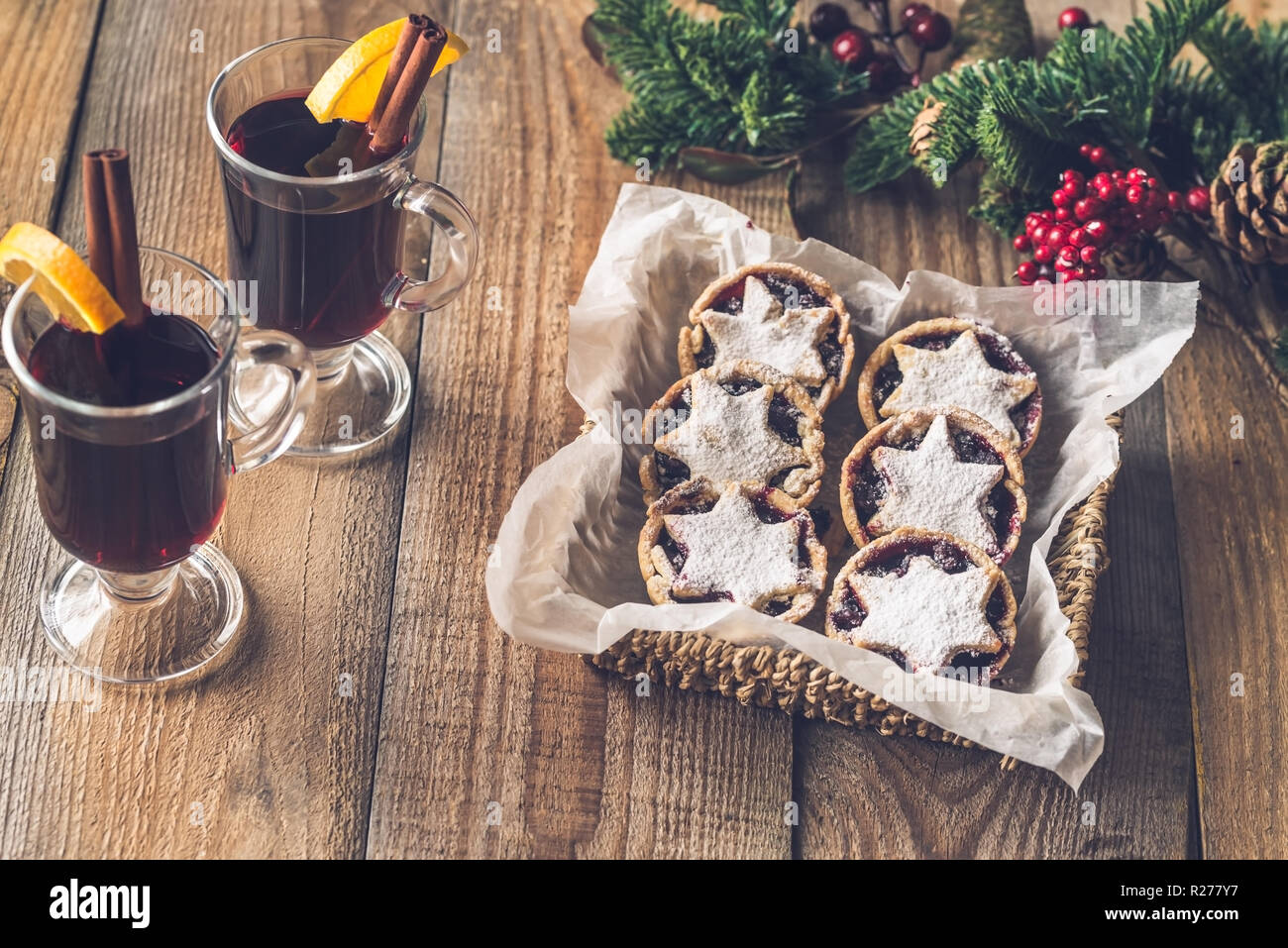 Mince pies with mulled wine Stock Photo Alamy