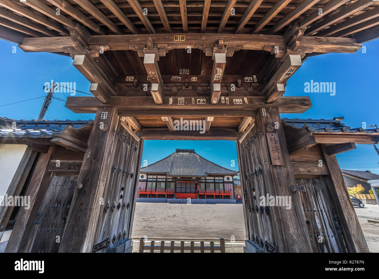 Kanazawa, Ishikawa Japan - August 22, 2018 : Daimon Main gate of Joan-ji temple. Jodo sect Buddhist temple located in Teramachi district. Stock Photo