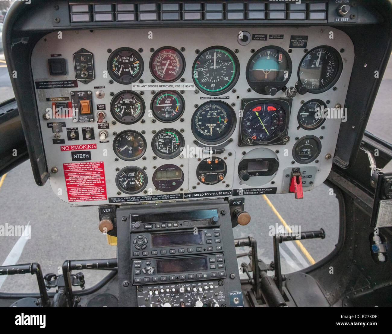 cockpit controls of Bell 206L-3 Long Ranger helicopter operated by FLYNYON, Kearny, New Jersey, USA Stock Photo