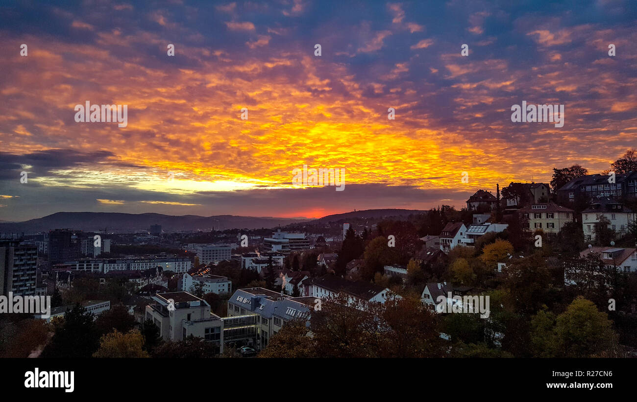 Posh neighbourhood hi-res stock photography and images - Alamy