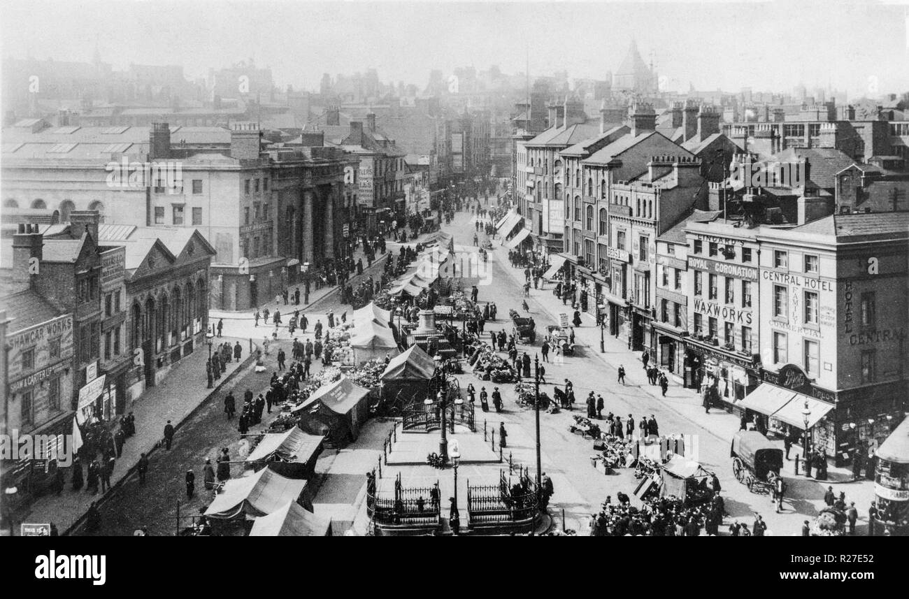 Early twentieth century black and white photograph showing the Bull Ring shopping and market area in Birmingham, England. Stock Photo