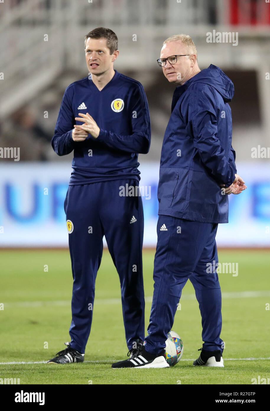 Scotland manager Alex McLeish (right) during the UEFA Nations League, Group C1 match at the Loro Borici Stadium, Shkoder. Stock Photo